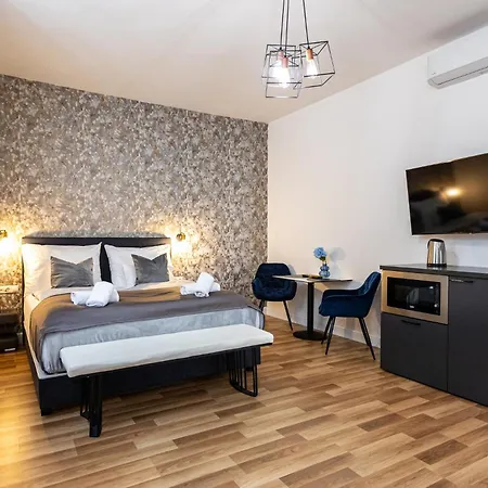 호텔 Clariss 발라톤알마디