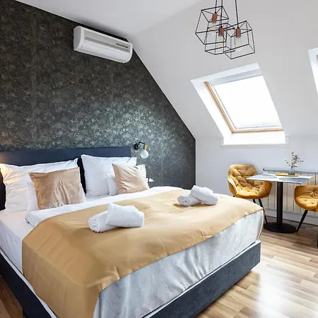 Clariss Hotell Balatonalmádi