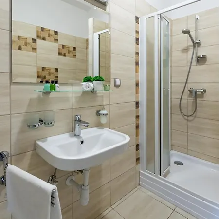 Clariss 발라톤알마디